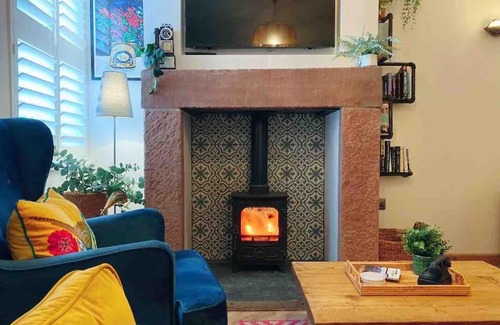 Ennerdale Bridge Casa | Teapot Cottage in Ennerdale - Hot tub Pizza Oven Log Burner