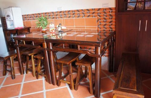 Jinning Casa | Teapot House