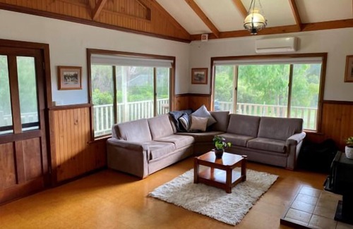 Kalgan Chalet De Esquí | Tech free (no WIFI) farm stay that will leave your soul recharged