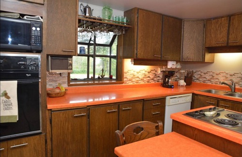 Superior Casa | TeeGeeLee Lakefront Cabin en Amnicon, disponible el 15 de mayo