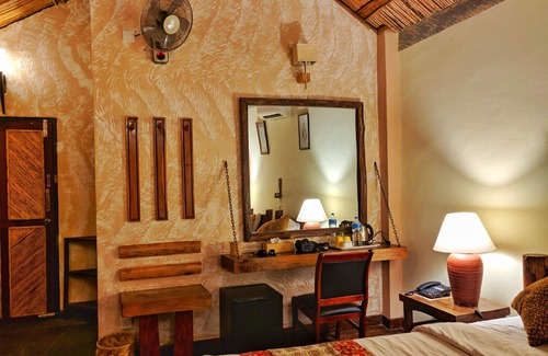 Kawasoti Hotel | Temple Tiger Green Jungle Resort