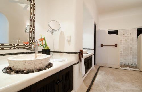 Playa Las Gatas Hotel | Tentaciones Hotel & Lounge Pool - Adults Only