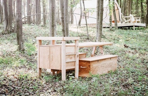 Waymart Alquiler De RV | Tentrr - Campamento de árboles huecos