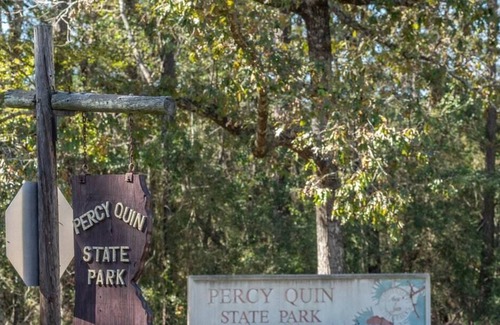 McComb Alquiler De RV | Tentrr State Park Site - Mississippi Percy Quin State Park - Southside Lakeview