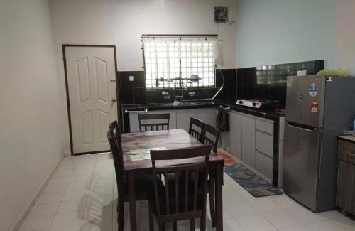 Enggor Casa | Teratak Desa Cemerlang 1