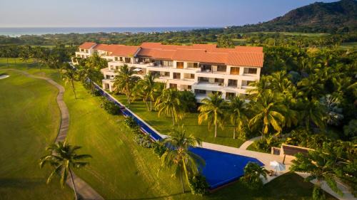 Punta de Mita Villa | Terrazas, Treetop Hideaway with Golf Views