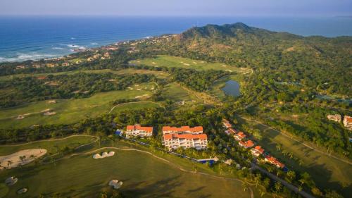 Punta de Mita Villa | Terrazas, Treetop Hideaway with Golf Views
