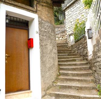 Carate Urio Casa | Terrazza di Luisa parking wifi vista lago