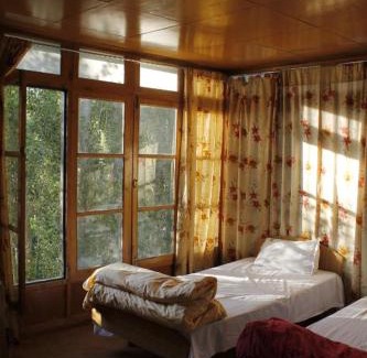 Leh Casa | Thangkop House