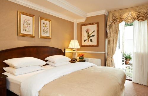 Fitzrovia Hotel | The Academy - Small Luxury Hotels of the World