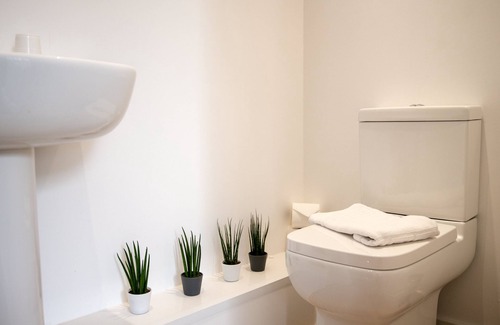 Uplands Hotel | The Alexander