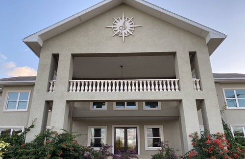 West End Apartamento | The Alexander Suites # 102 - Doble Queen