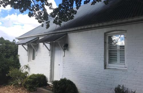 Armidale Casa | The Bakers Cottage