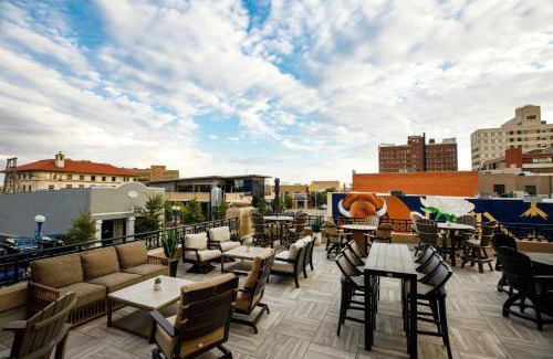 Amarillo Hotel | The Barfield, Autograph Collection