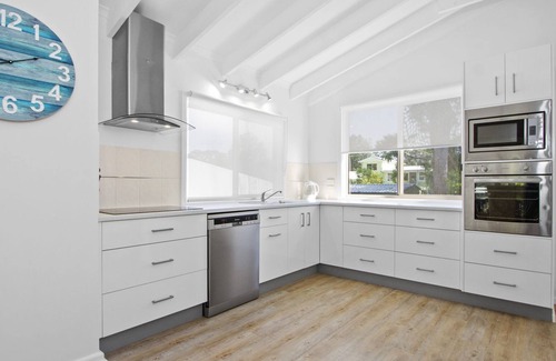 Cunjurong Point Casa | The Batch only a short walk to Green Island and Cafe PID-STRA-19874