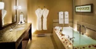 Regional District of Nanaimo Hotel | The Beach Club Resort — Bellstar Hotels & Resorts