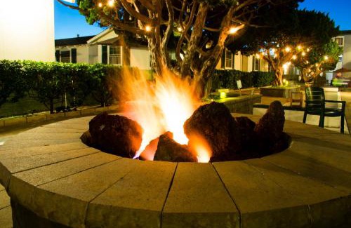 Pacific Beach Hotel | The Beach Cottages