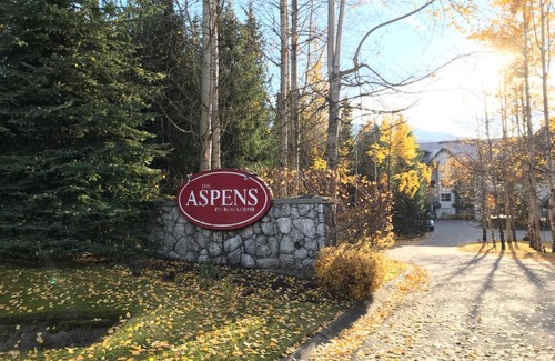Upper Village Apartamento | The Best Top Floor Ski-in/Ski-out at the Aspens
