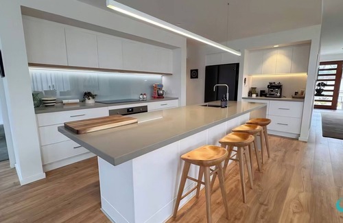 Caves Beach Casa | The Big Light House at Caves Beach