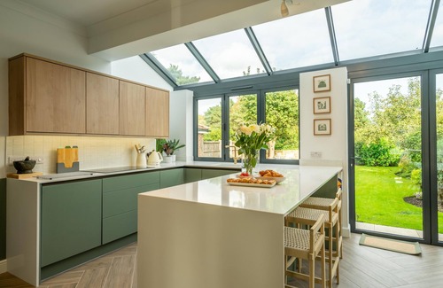 Heworth Casa | The Birdie- Sleeps 5 guests