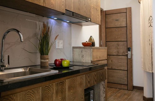 Hang Xanh Hotel | The Bloom Pham Viet Chanh - Modern Living Space in Saigon