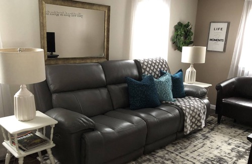 Dundee Cabaña | The Blue Door Cottage