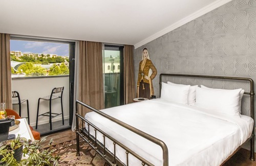 Tbilisi City Centre Hotel | The Blue Fox Hotel