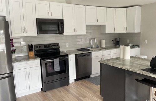 Harrison Alquiler De Eote | The Boat House at Clinton River Boathouse & Marina!