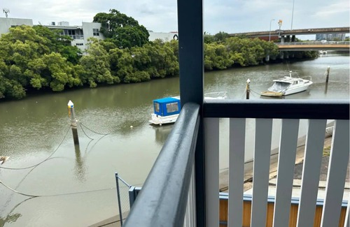 Albion Casa | The Boat House