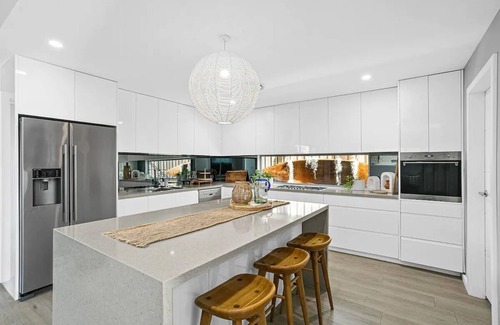 Shell Cove Casa | The Boathouse/ Luxury Home/4mins walk Marina/Shops