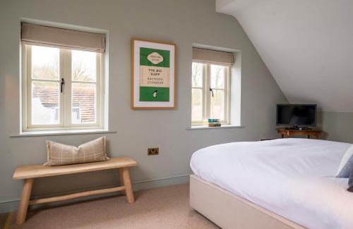 Henley Casa | The Bottle & Glass Inn - Deluxe Room - Room 3