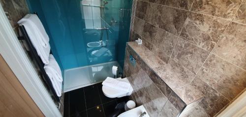 Lincoln Hotel | The Bronze Pig