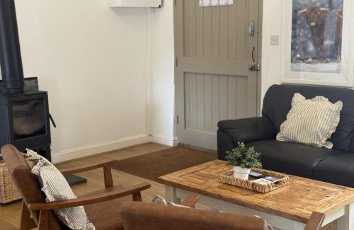 Lechlade Casa | The Bullpen Cotswolds Farm Stay With Pool