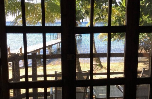 Antoneys Cay Cabaña | La Cabana Guest Cottage