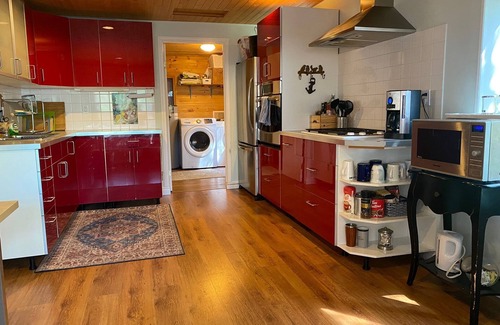 Northern Alberta Cabina | The Cabin at Marten Beach