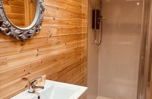 Talgarth Hotel | The Castle Hotel