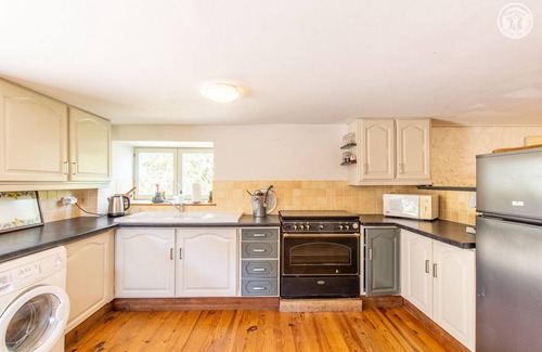 Issy-l'Eveque Casa | The Cellar - ISSY L'EVEQUE