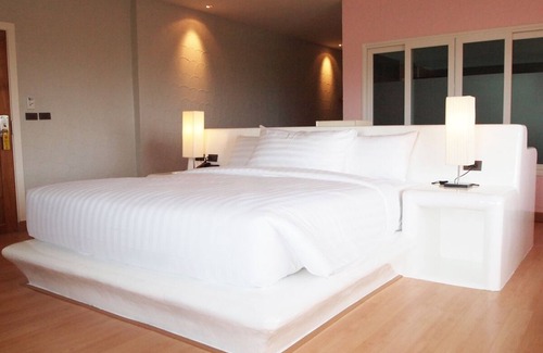 Wichit Hotel | The Chalet Phuket Resort