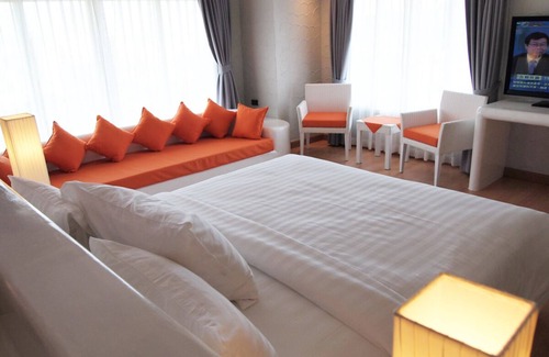 Wichit Hotel | The Chalet Phuket Resort