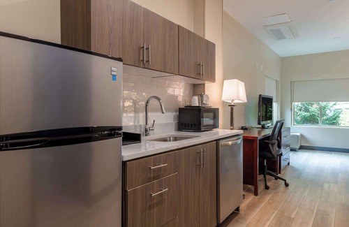 Bethlehem Hotel | The Chandler Inn Bethlehem - Littleton, Ascend Hotel Collection