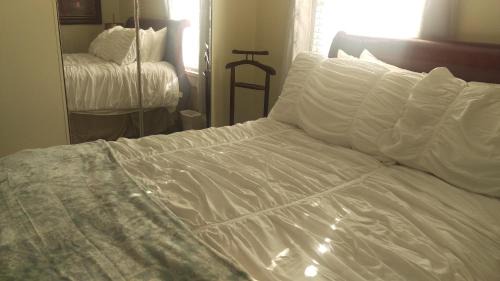 Hendersonville Cama Y Desayuno | The Charleston Inn Hendersonville NC