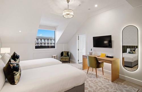 Cambridge Hotel | The Clements Hotel