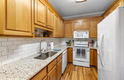 Cary Casa | The Cloverleaf - Near Downtown Cary & RDU