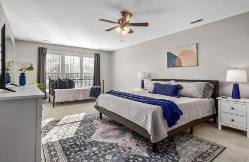 Cary Casa | The Cloverleaf - Near Downtown Cary & RDU