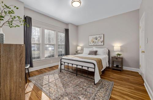 Cary Casa | The Cloverleaf - Near Downtown Cary & RDU