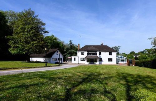 Cardiff Casa | The Coach House at Wenvoe Manor, Cardiff