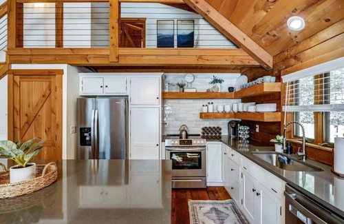 Columbia Cabina | The Columbia Lodge - Family getaway close to home