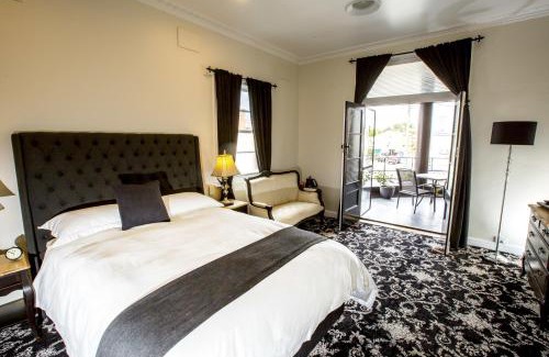 Tenterfield Hotel | The Commercial Boutique Hotel