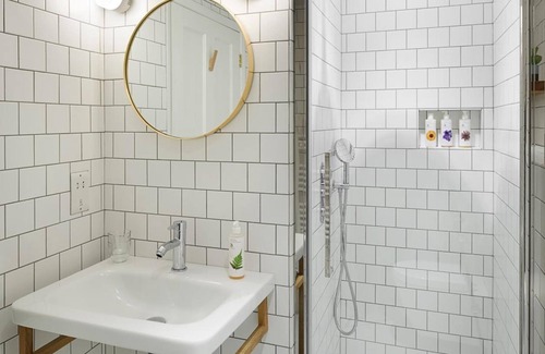 Ebbesborne Wake Hotel | The Compasses Inn