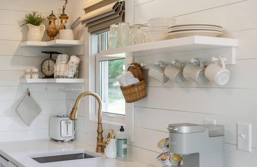 Hendersonville Cabaña | The Cottage At Eagles View